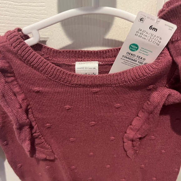 Carters 6 month textured one piece - Picture 3 of 3